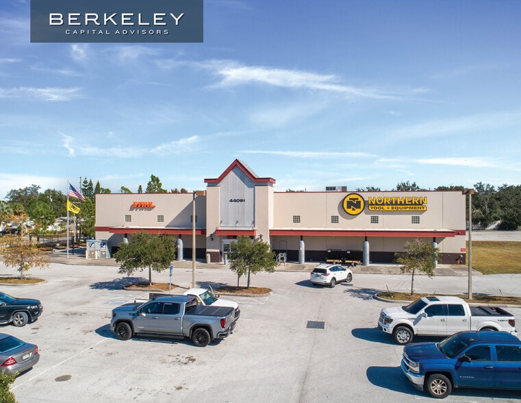 Primary Photo Of 44091 US Highway 19 N, Tarpon Springs Freestanding For Sale