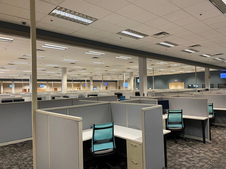 More Photos Of 1304-1398 S Woodland Blvd, Deland Unknown For Lease