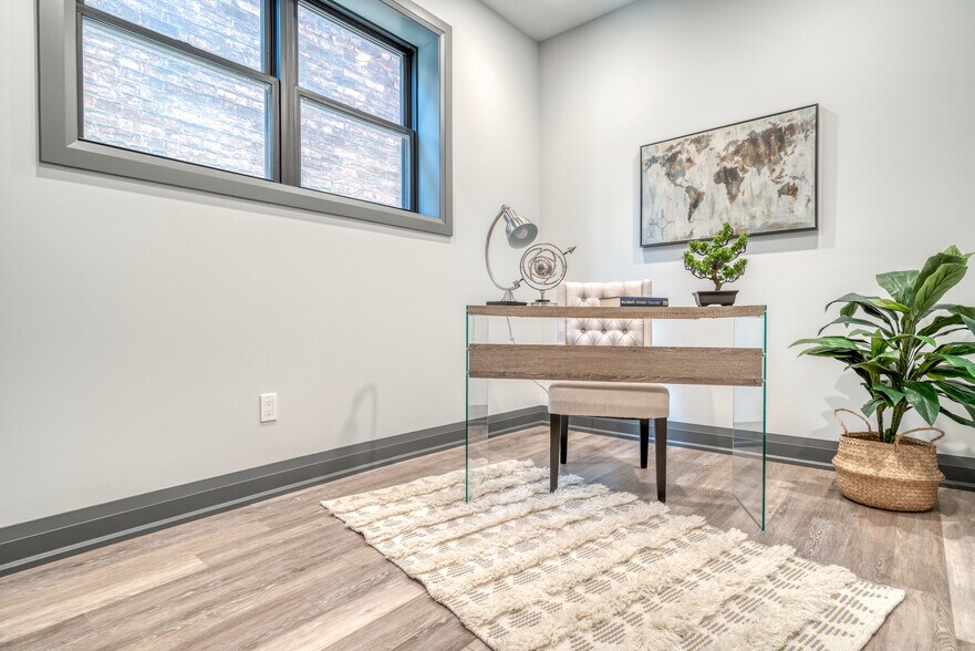 More Photos Of 52 Barton St E, Hamilton Storefront Retail Residential For Sale
