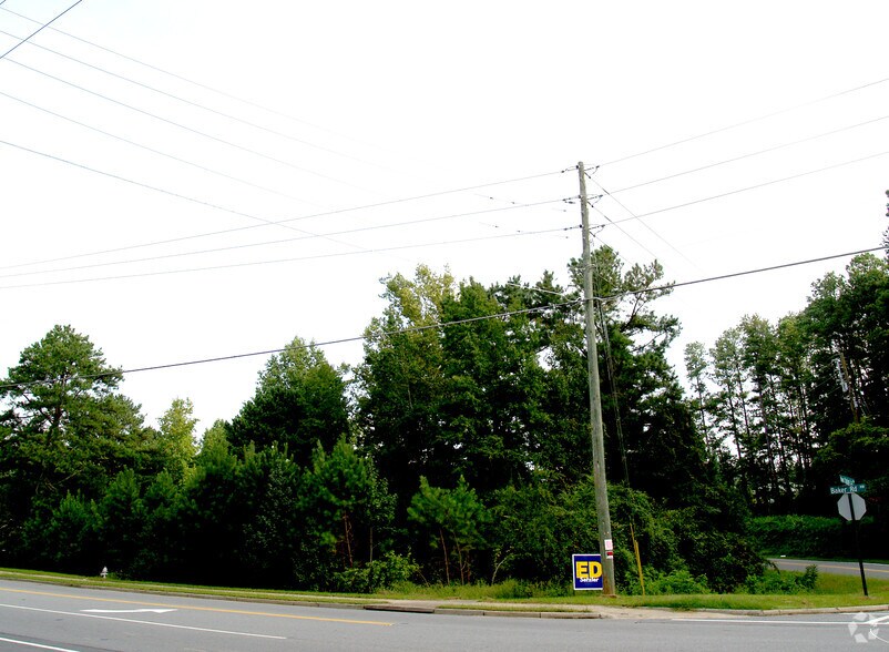 More Photos Of 2320 Baker Rd NW, Acworth General Retail For Sale