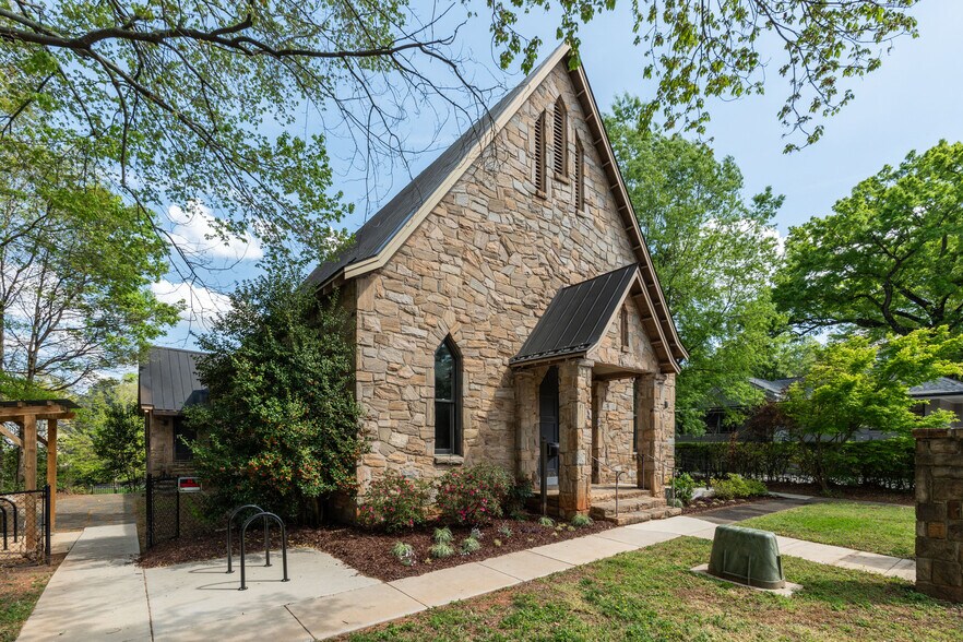 More Photos Of 208 St Marys St, Raleigh Loft Creative Space For Lease