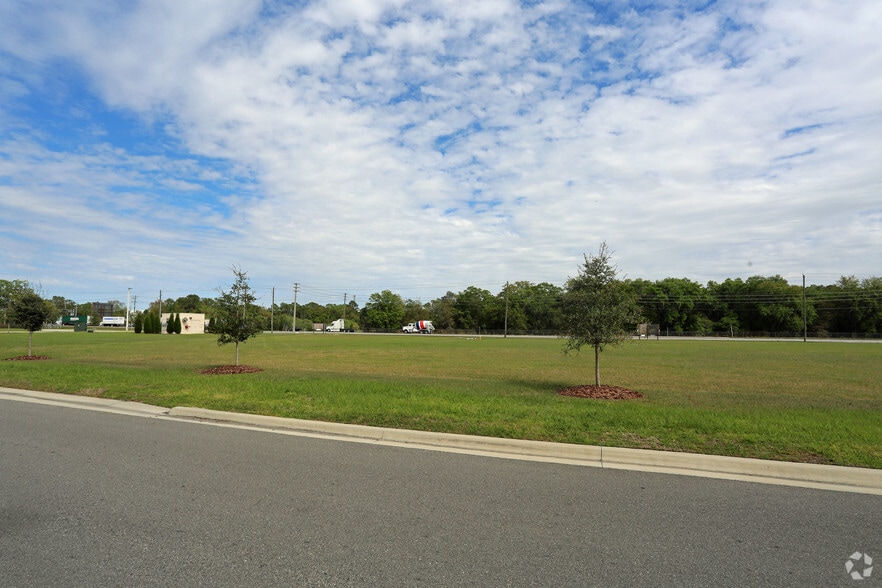 More Photos Of 201 S County Line Rd, Plant City Unknown For Lease