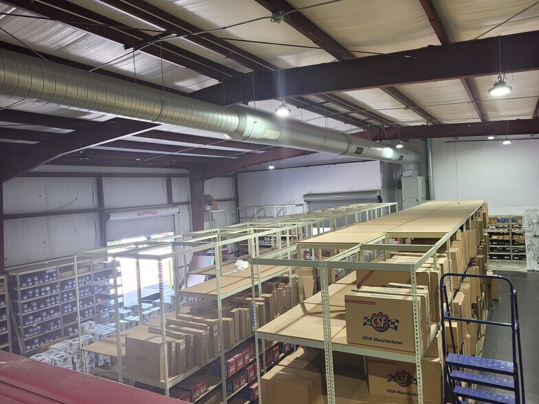 More Photos Of 150 Stevens Ave, Oldsmar Warehouse For Lease