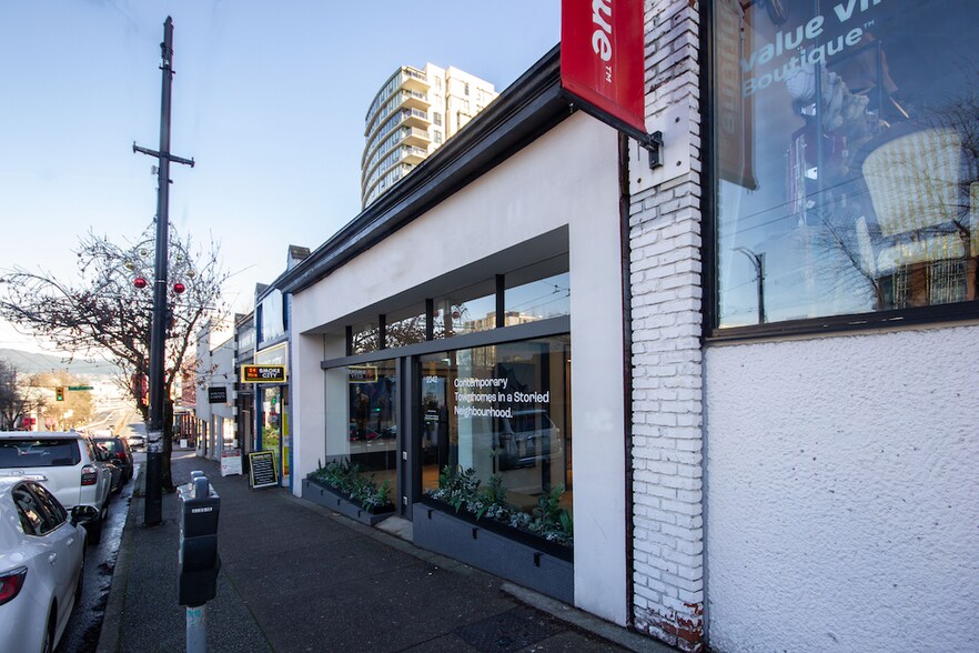 More Photos Of 2342 Granville St, Vancouver Storefront For Lease