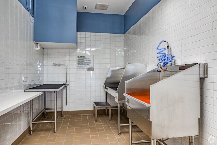 More Photos Of 2311 Dulles Station Blvd, Herndon Apartments For Lease