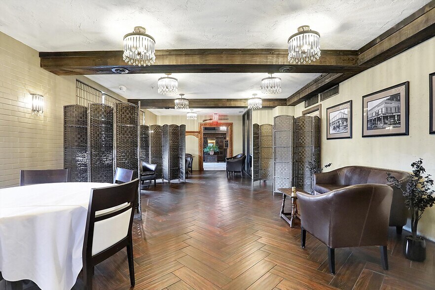 More Photos Of 35 S Main St, Batesville Warehouse For Sale