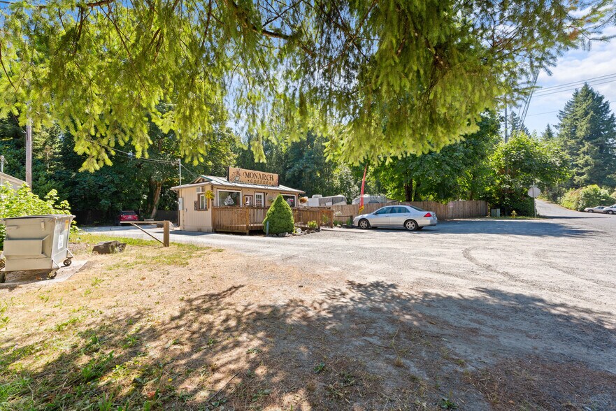 More Photos Of 39913 221st ave, Amboy General Retail For Sale