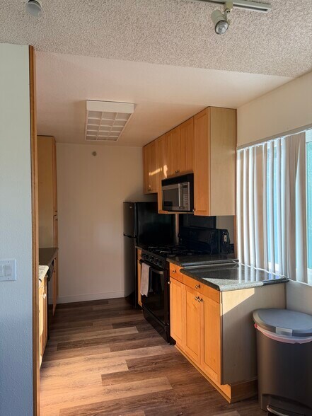 More Photos Of 1636 N Verdugo Rd, Glendale Apartments For Sale