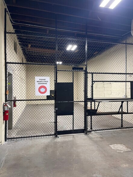 More Photos Of 78-84 Frelinghuysen Ave, Newark Warehouse For Lease