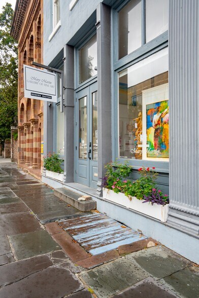 More Photos Of 143 E Bay St, Charleston Storefront Retail Office For Lease