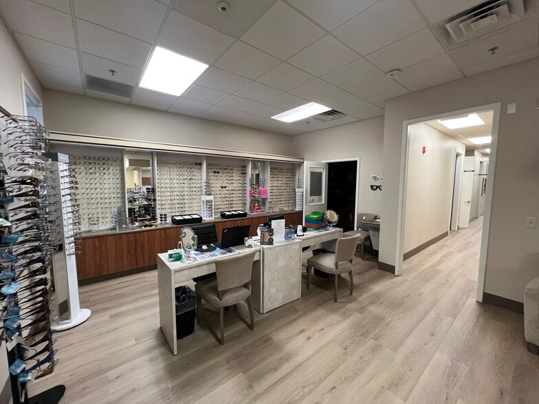 More Photos Of 4 Okatie Center Blvd S, Okatie Office For Sale