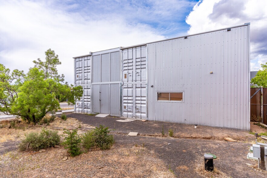 More Photos Of 1226 Flagman Way, Santa Fe Office For Sale
