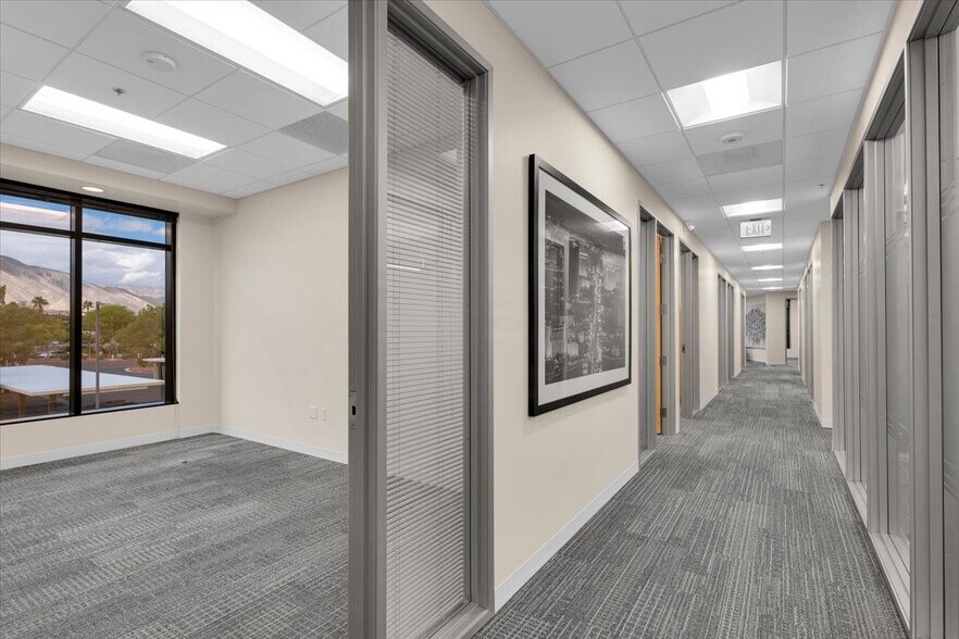 More Photos Of 1635 Village Center Cir, Las Vegas Coworking Space