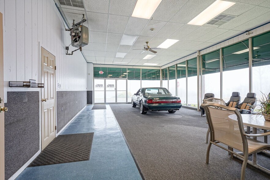 More Photos Of 100 White Horse Pike, Oaklyn Auto Dealership For Sale