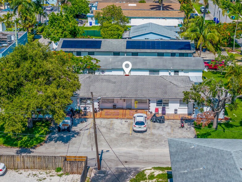 More Photos Of 213 SE Park St, Dania Apartments For Sale