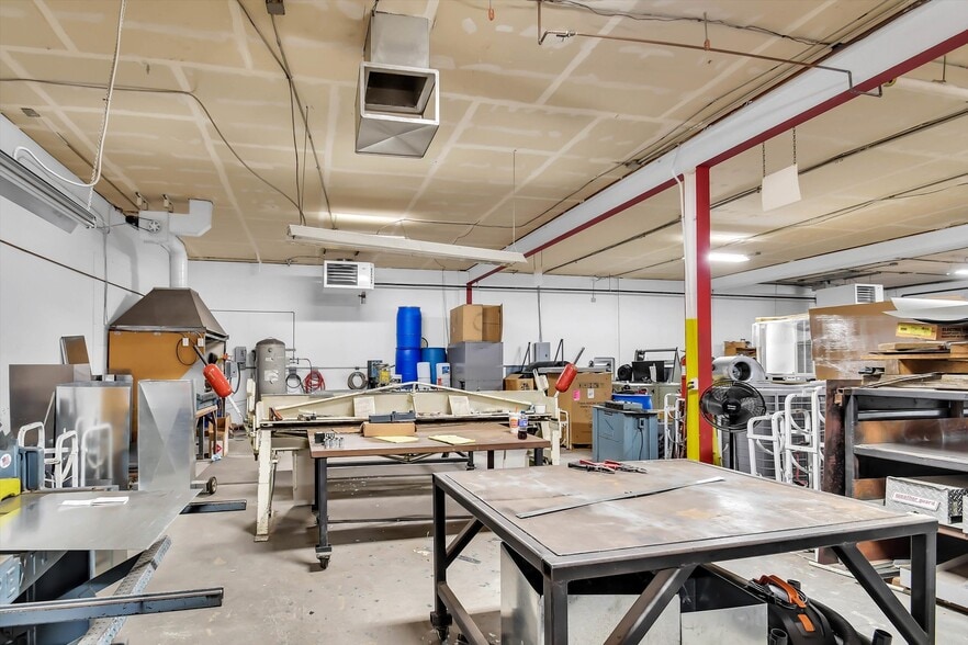 More Photos Of 4995 Monaco St, Commerce City Manufacturing For Sale