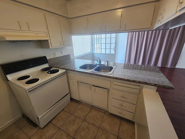 More Photos Of 67 Nedra Ct, Sacramento Apartments For Sale