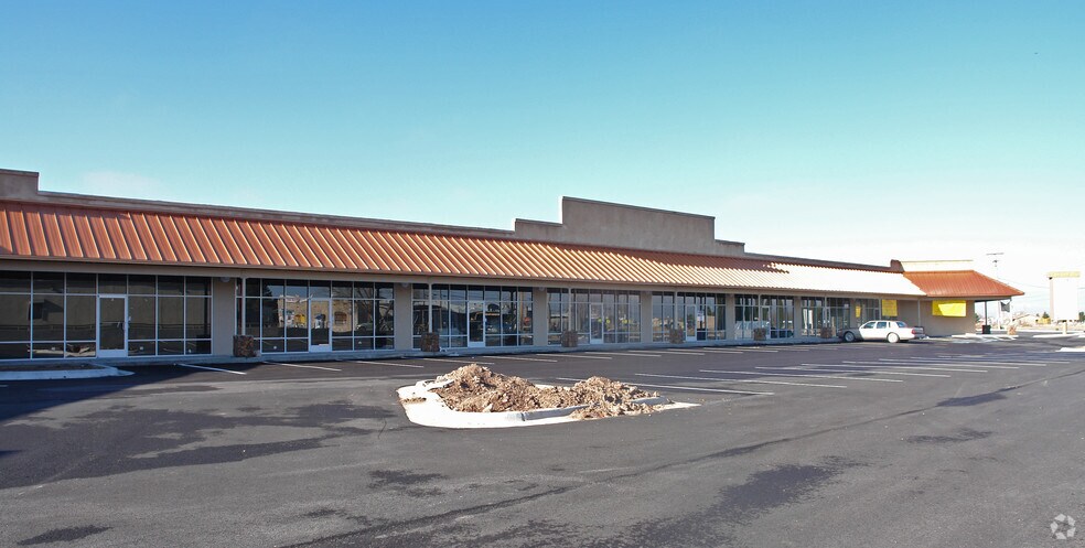 More Photos Of 100 S San Elizario Rd, Clint Freestanding For Lease
