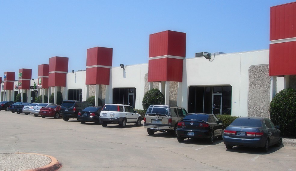 7350 Harwin Dr, Houston, TX 77036 Flex/R&D For Lease