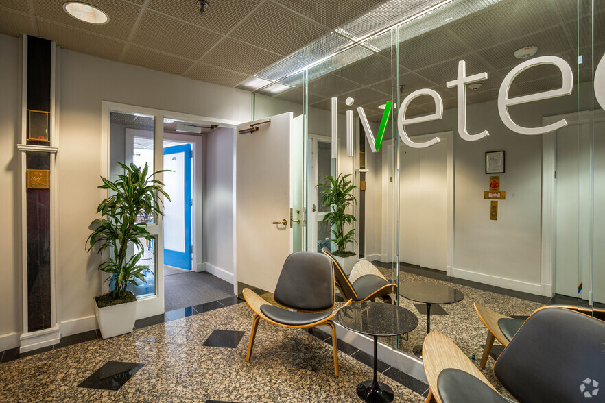 More Photos Of 16 W Martin St, Raleigh Office For Lease