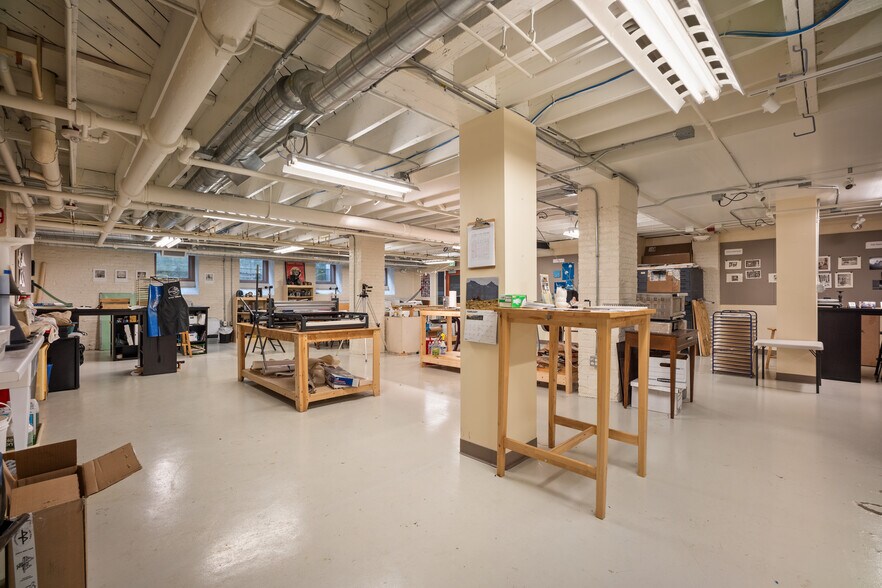 Primary Photo Of 211 N Franklin St, Port Washington Office For Lease