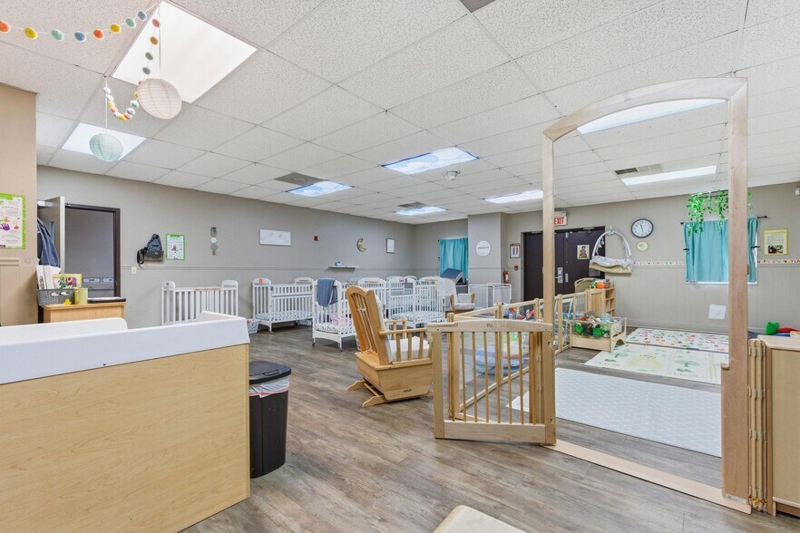 More Photos Of 1600 Alex Dr, Wilmington Daycare Center For Sale