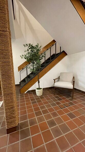 More Photos Of 5101 Thimsen Ave, Minnetonka Medical For Lease