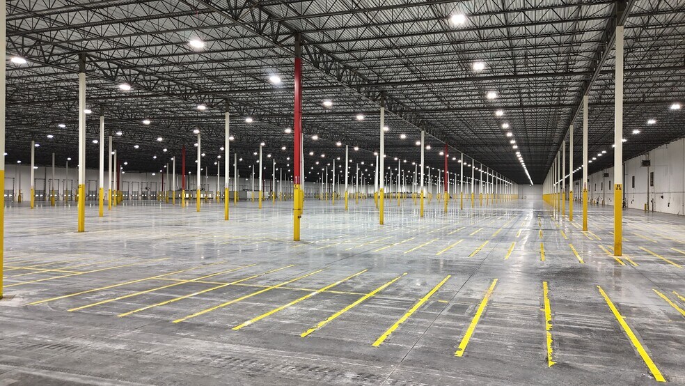 More Photos Of 5001 Greenwood Rd, Shreveport Distribution For Lease