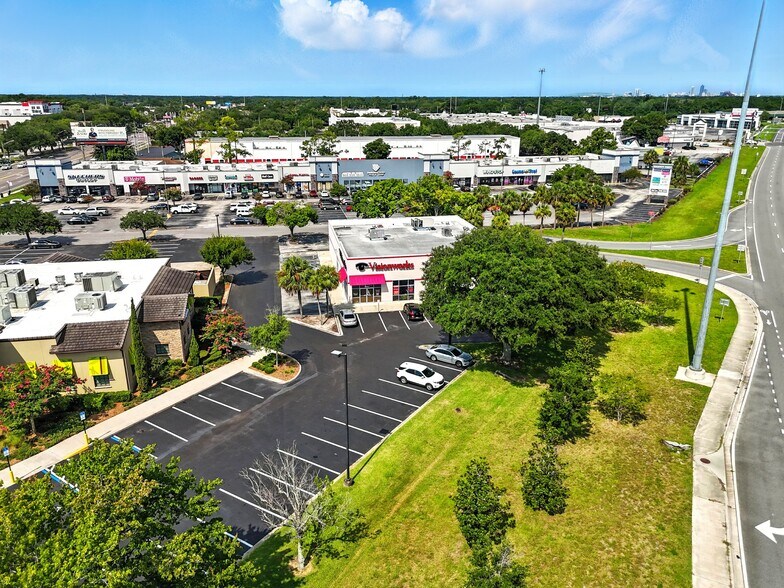 More Photos Of 9480 Arlington Expy, Jacksonville Freestanding For Sale