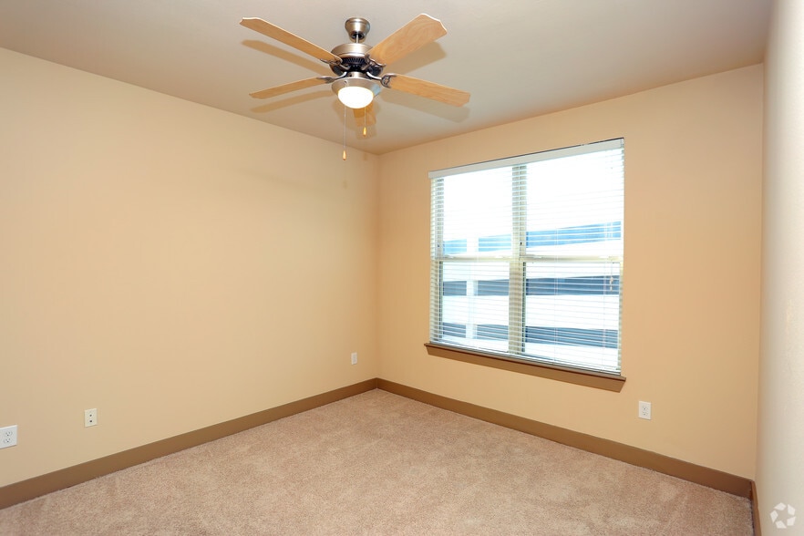 More Photos Of 1325 N Walker Ave, Oklahoma City Apartments For Lease