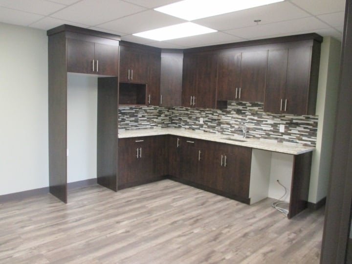 More Photos Of 8800 Venture Ave SE, Calgary Warehouse For Lease