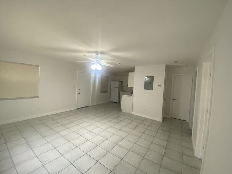 More Photos Of 401 SW 7th Ave, Fort Lauderdale Apartments For Sale