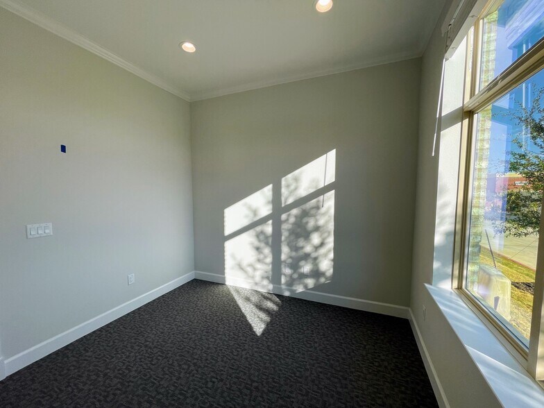 More Photos Of 7700 Preston Rd, Frisco Medical For Lease