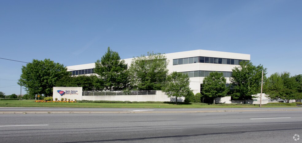 More Photos Of 2001 Laurel St, Columbia Medical For Sale