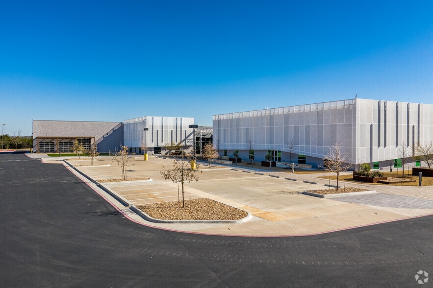 More Photos Of 8201 N FM 620, Austin Office For Lease