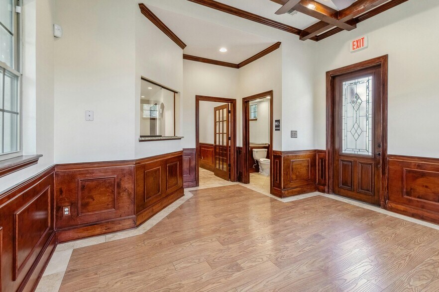 More Photos Of 310 Stagecoach Trl, San Marcos Medical For Lease