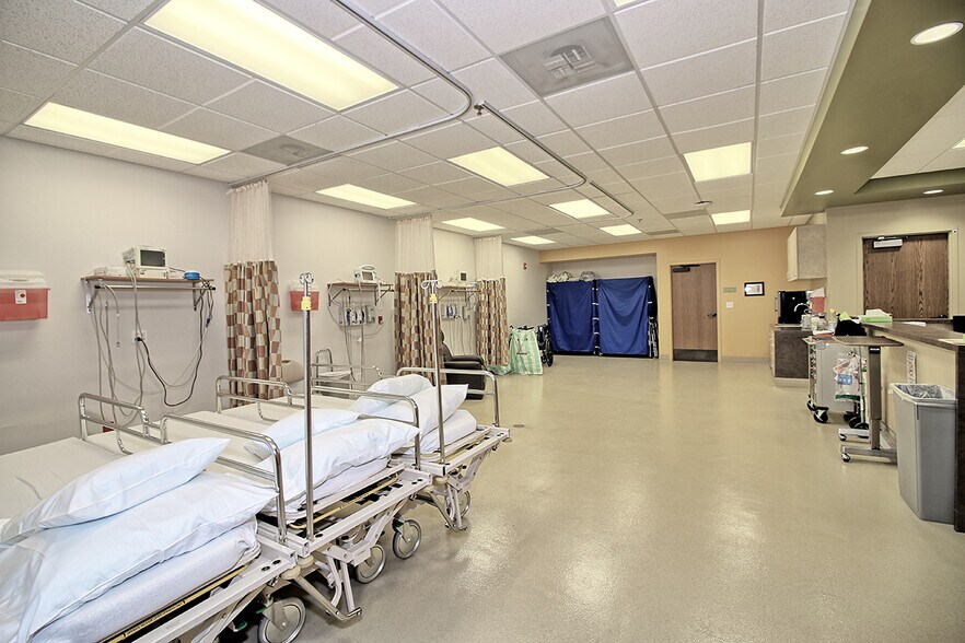 More Photos Of 201 W Park Dr, Grand Junction Medical For Lease