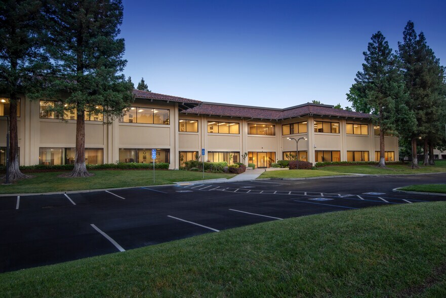 Primary Photo Of 3840 Rosin Ct, Sacramento Office For Lease