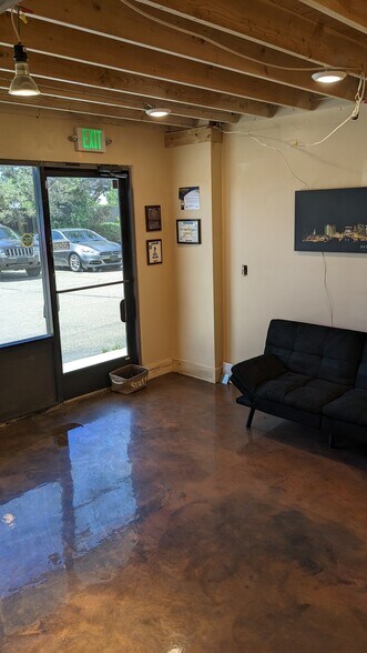 More Photos Of 2200 Chambers Rd, Aurora Warehouse For Lease