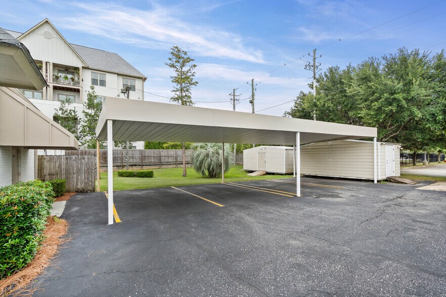 More Photos Of 3664 College Ln S, Mobile Medical For Sale