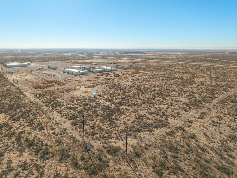 More Photos Of 906 S Highway 285, Pecos Warehouse For Sale