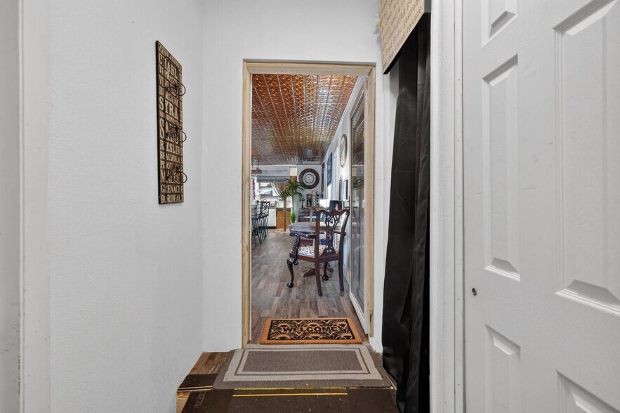 More Photos Of 3323 Saint Johns Ave, Palatka Restaurant For Sale