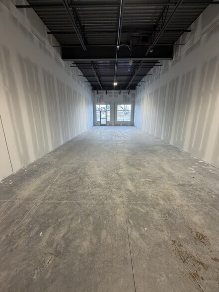 More Photos Of Hy-Vee Maple Grove Multi-Tenant Retail, Maple Grove General Retail For Lease