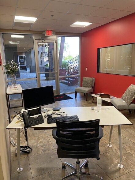 More Photos Of 2060 W Whispering Wind Dr, Phoenix Medical For Sale