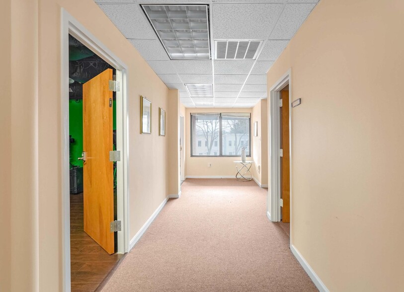 More Photos Of 1420 Prince St, Alexandria Office For Lease