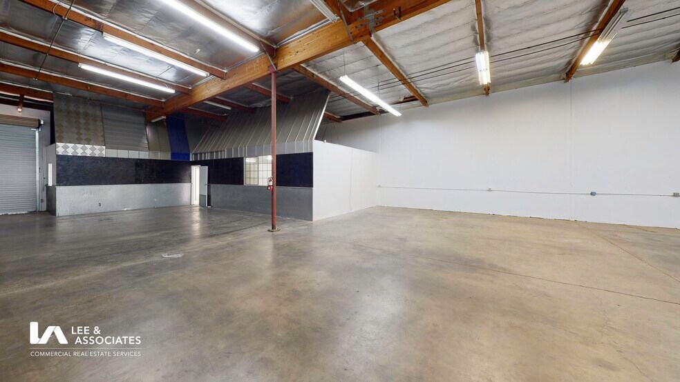 More Photos Of 17101-17121 Central Ave, Carson Warehouse For Lease