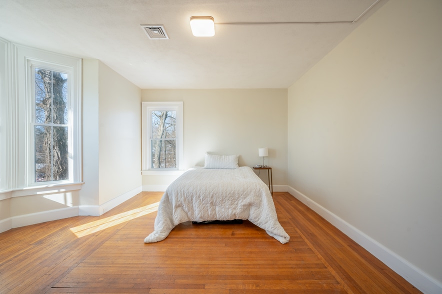 More Photos Of 329 Hazard Ave, Enfield Apartments For Sale