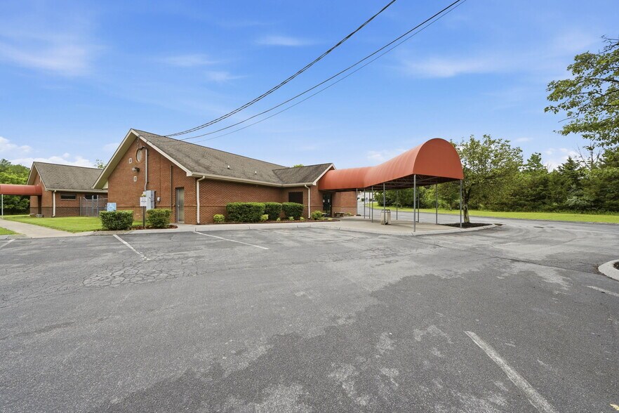 More Photos Of 329 Wesley St, Johnson City Medical For Sale