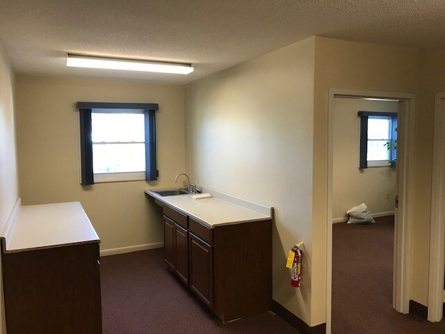 More Photos Of 222 Mckee St, Manchester Office For Lease