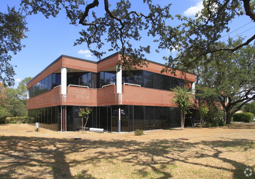More Photos Of 3600 Bee Caves Rd, Austin Office For Lease